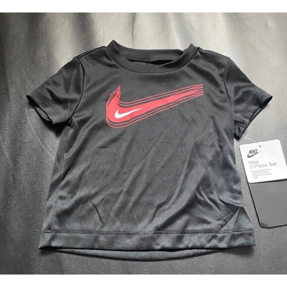 NWT Nike Athletic Set Baby Boys Size 12M - Picture 2 of 3